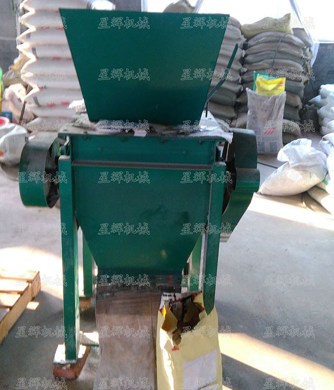 尿素破碎機(jī)